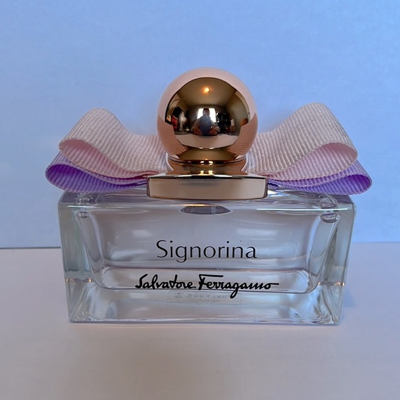 Salvatore Ferragamo SIGNORINA - Picture 1 of 2